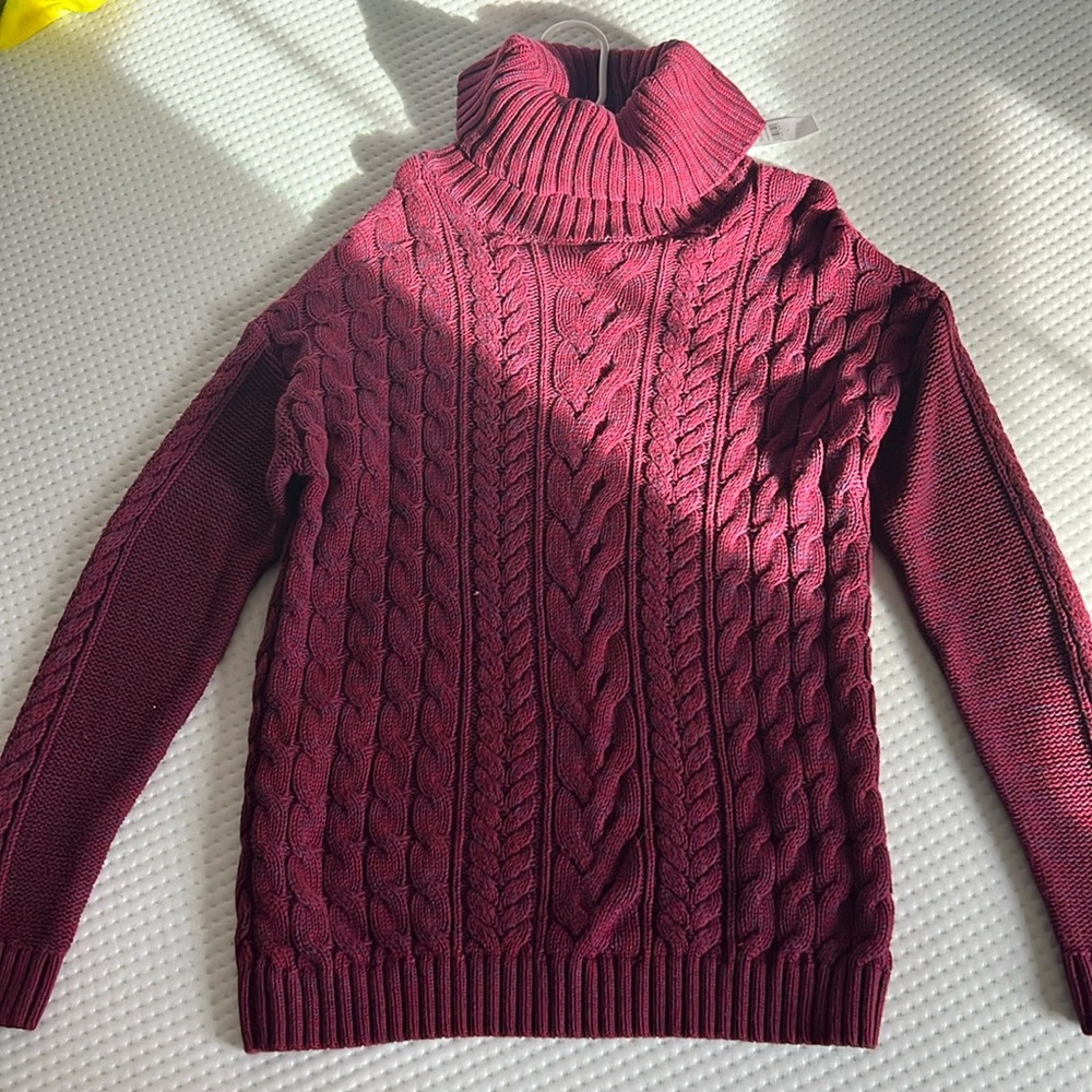 BRAND NEW - Gap Sweater